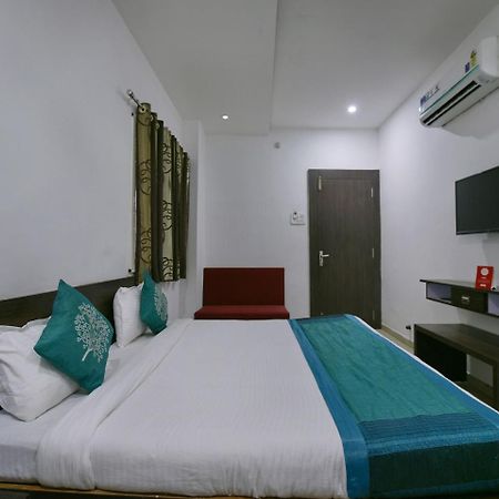 Oyo 9969 Hotel Kshipra Dham Ujjain Bagian luar foto