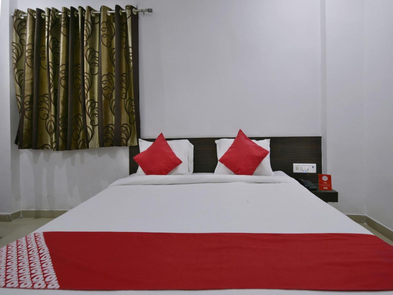 Oyo 9969 Hotel Kshipra Dham Ujjain Bagian luar foto