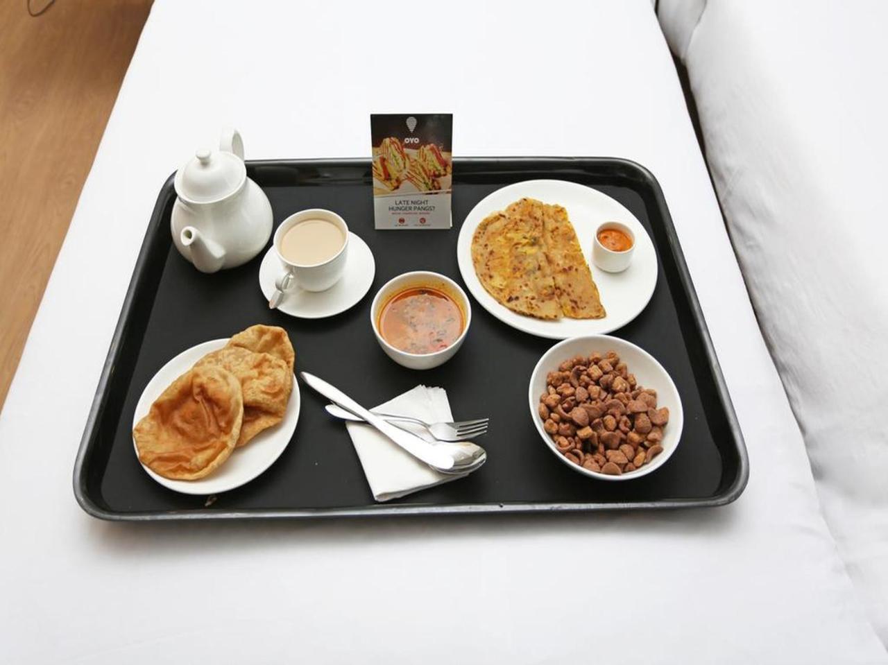 Oyo 9969 Hotel Kshipra Dham Ujjain Bagian luar foto