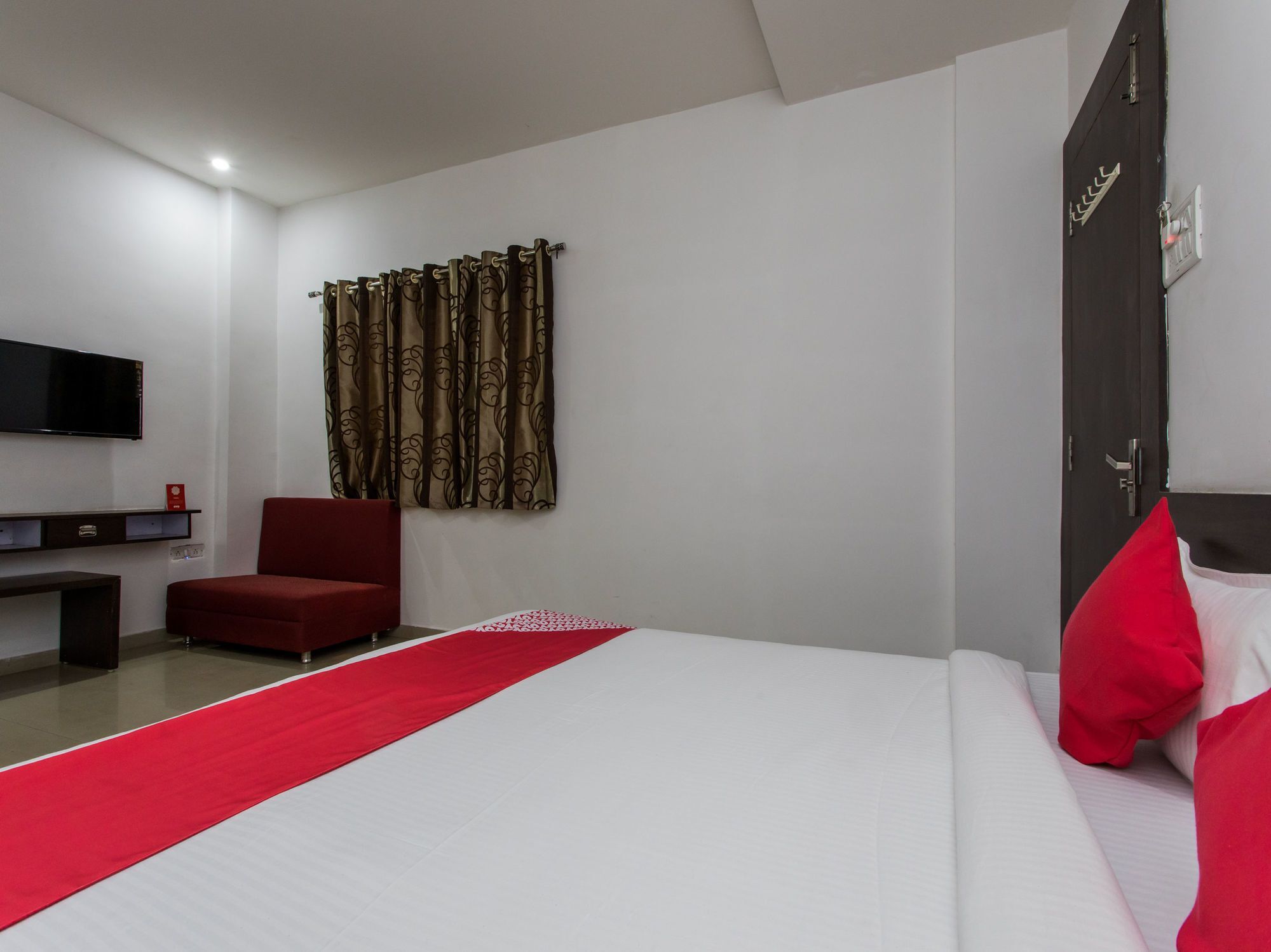 Oyo 9969 Hotel Kshipra Dham Ujjain Bagian luar foto